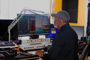 The Singer/Songwriter Movement